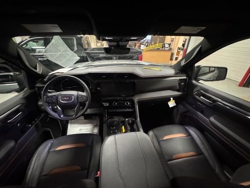 Used 2024 GMC Sierra 1500 AT4 w/ Technology Package image 14