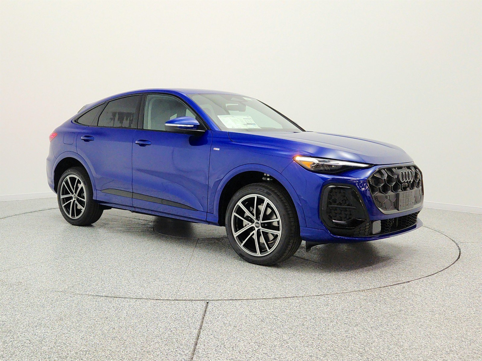New 2026 Audi Q5 Premium Plus AWD/4WD image 3