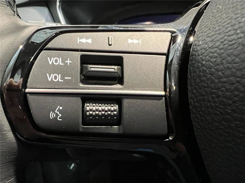 New 2025 Acura Integra image 19