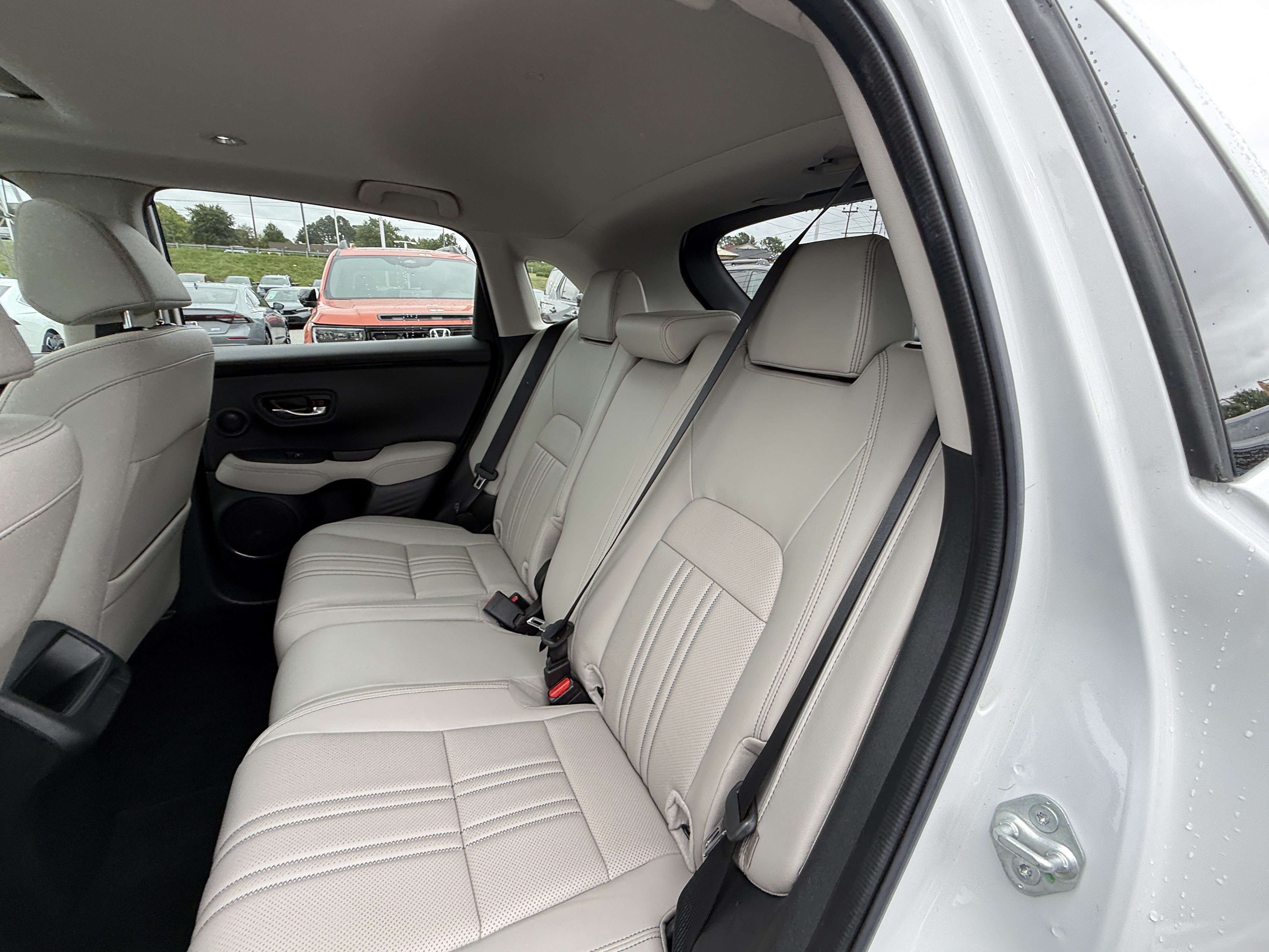 Certified 2024 Honda HR-V EX-L image 30