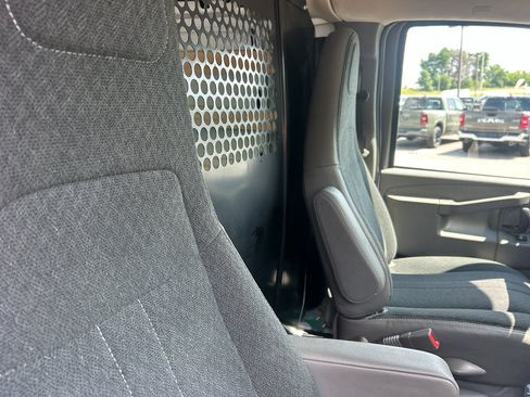 Used 2025 GMC Savana 2500 w/ Driver Convenience Package RWD image 15