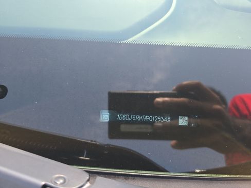 Used 2023 Cadillac CT4 Luxury w/ Sun And Sound Package RWD image 35