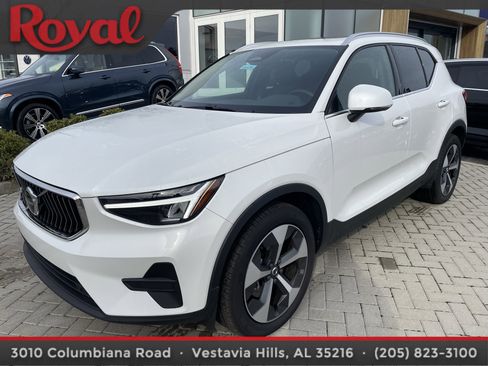 New 2025 Volvo XC40 B5 Core w/ Protection Package Premier image 1