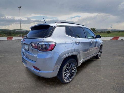 Used 2023 Jeep Compass Limited AWD/4WD image 3