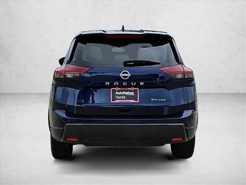 Used 2024 Nissan Rogue SV AWD/4WD image 7