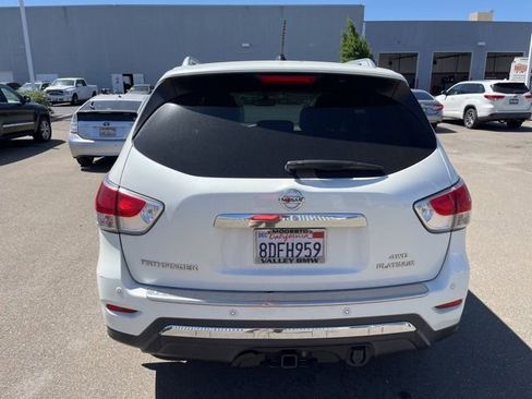 Used 2016 Nissan Pathfinder Platinum AWD/4WD image 6