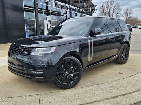 Used 2025 Land Rover Range Rover SE AWD/4WD image 1