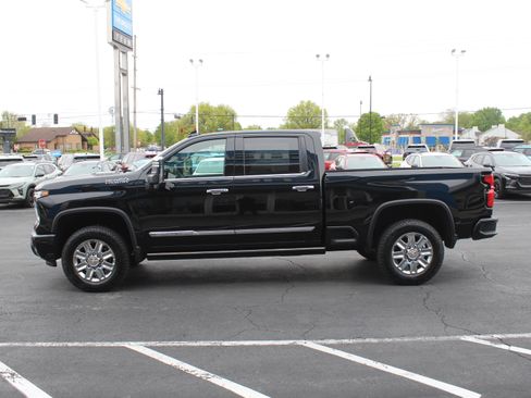 New 2026 Chevrolet Silverado 2500 High Country w/ Technology Package AWD/4WD image 6