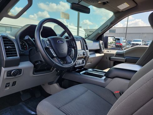 Used 2018 Ford F150 XLT w/ Equipment Group 302A Luxury image 19
