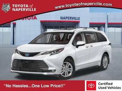 Used 2025 Toyota Sienna Platinum