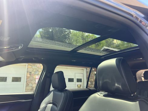 New 2026 Jeep Grand Cherokee L Limited w/ Limited Altitude Package AWD/4WD image 21