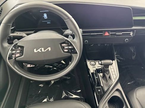Certified 2024 Kia Niro EX FWD image 24