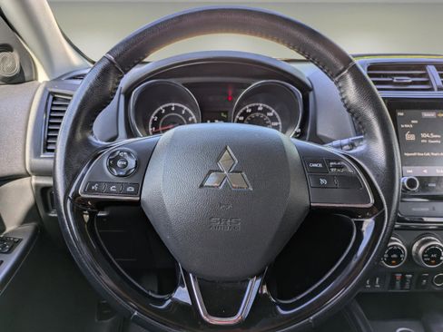 Used 2021 Mitsubishi Outlander Sport SE image 15