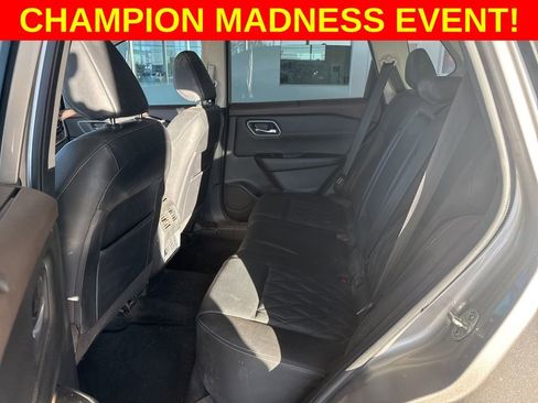 Used 2021 Nissan Rogue Platinum image 9