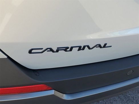 New 2026 Kia Carnival SX image 29