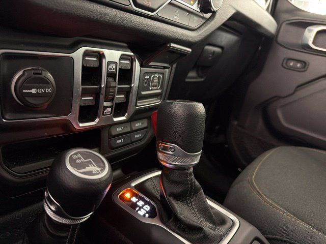 Used 2025 Jeep Gladiator Sport AWD/4WD image 27