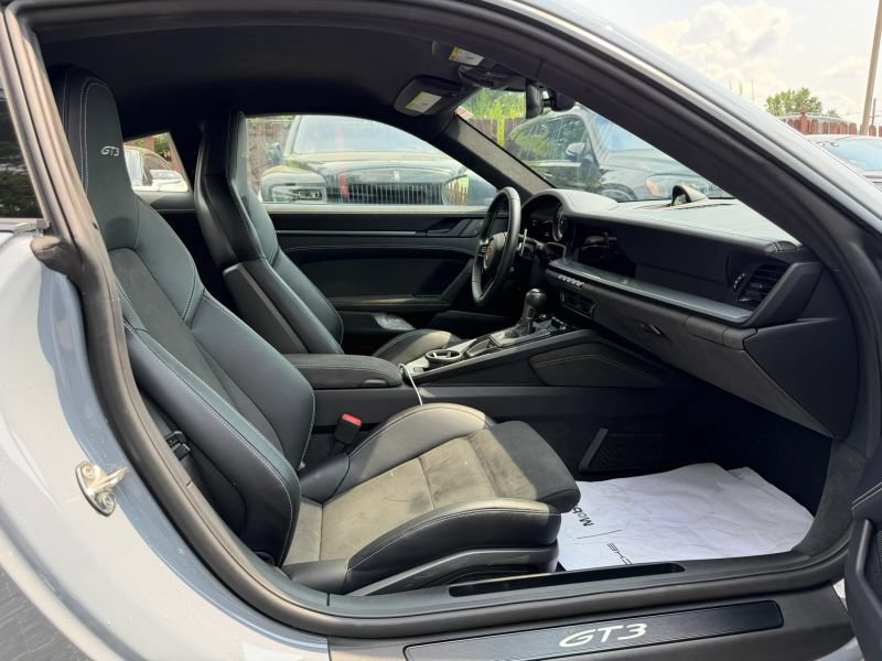 Used 2023 Porsche 911 GT3 RWD image 12
