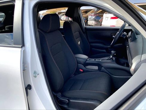 Used 2024 Honda HR-V Sport image 8