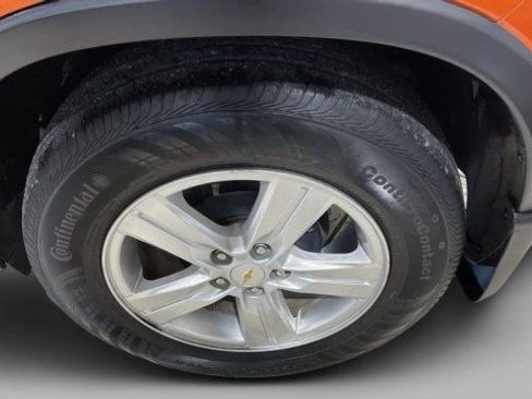 Used 2015 Chevrolet Trax LT w/ LT Sun and Sound Package image 21