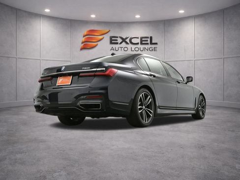 Used 2020 BMW 750i xDrive w/ M Sport Package AWD/4WD image 59