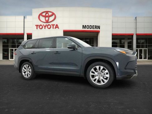 New 2026 Toyota Grand Highlander FWD image 27