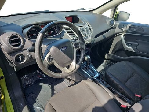 Used 2013 Ford Fiesta SE FWD image 17