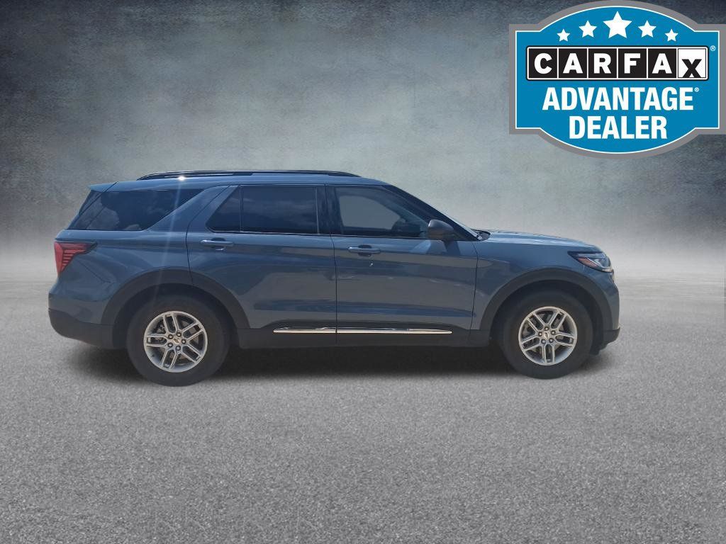 Used 2025 Ford Explorer Active RWD image 1