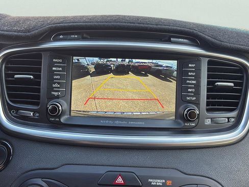 Used 2016 Kia Sorento SX image 30