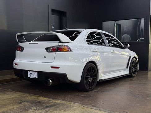 Used 2012 Mitsubishi Lancer Evolution GSR image 9