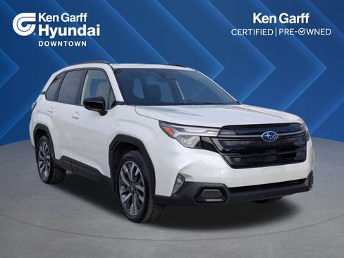 Used 2025 Subaru Forester Touring image 1