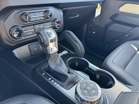 New 2026 Ford Bronco Badlands AWD/4WD image 18