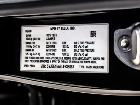 Used 2020 Tesla Model 3 Standard Range Plus image 23