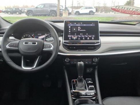 Certified 2024 Jeep Compass Limited image 11