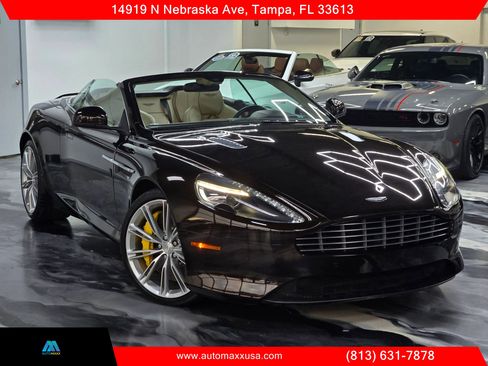 Used 2013 Aston Martin DB9 Volante RWD image 2