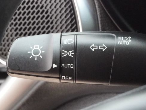 Used 2023 Kia Soul LX w/ LX Technology Package FWD image 22