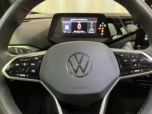 Used 2023 Volkswagen ID.4 Pro S Plus image 18