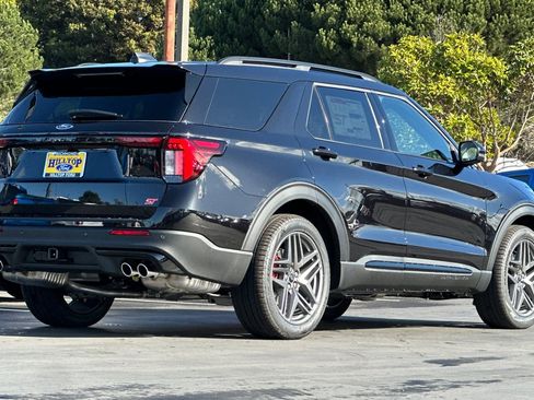 New 2026 Ford Explorer ST w/ Sun And Sound Package image 11