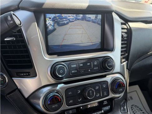 Used 2018 Chevrolet Suburban LT w/ Luxury Package RWD image 43