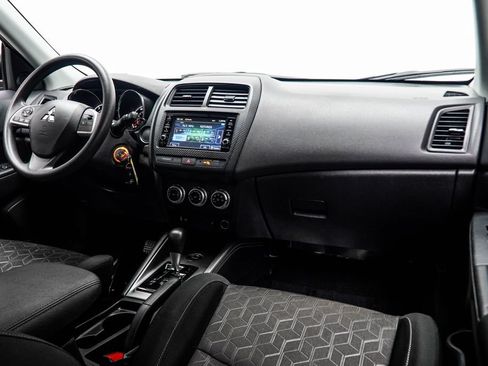 Used 2024 Mitsubishi Outlander Sport ES AWD/4WD image 19