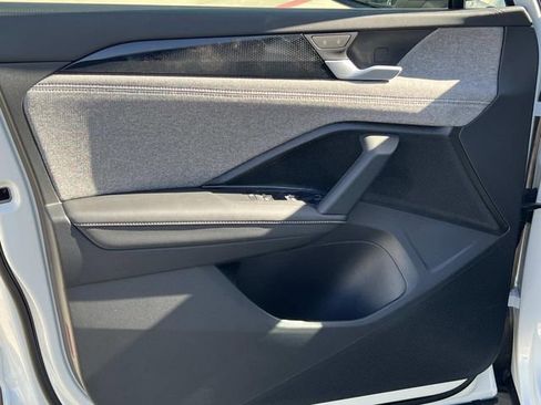 New 2026 Volkswagen Tiguan S FWD image 9