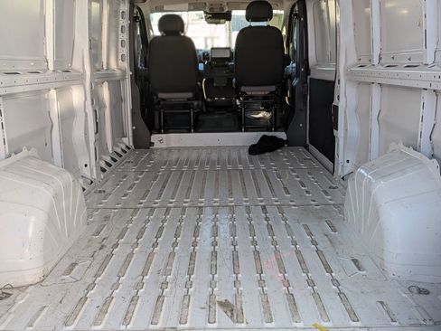 Used 2024 RAM ProMaster 2500 w/ Quick Order Package 22H SLT+ image 32