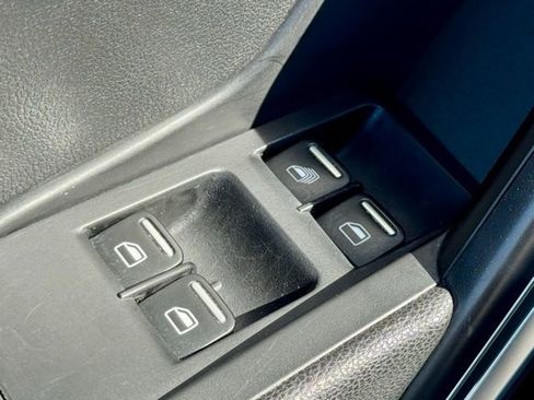 Used 2019 Volkswagen Beetle 2.0T Final Edition SEL image 17