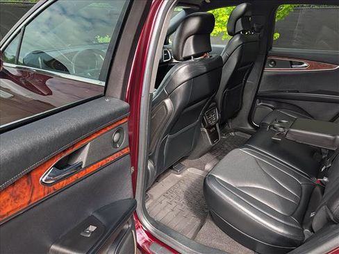 Used 2019 Lincoln Nautilus Reserve w/ Cargo Utility Package AWD/4WD image 25