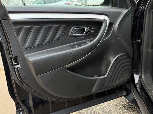 Certified 2018 Ford Taurus SEL AWD/4WD image 8