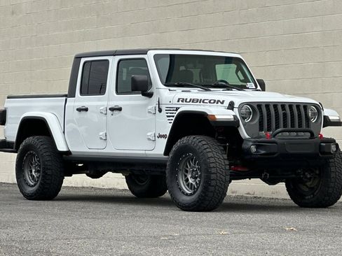 Used 2021 Jeep Gladiator Rubicon AWD/4WD image 2