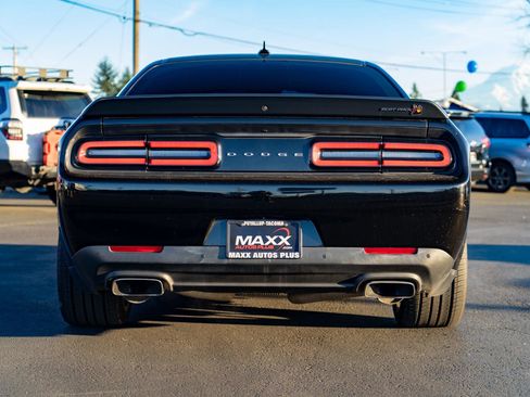 Used 2020 Dodge Challenger R/T Scat Pack RWD image 10