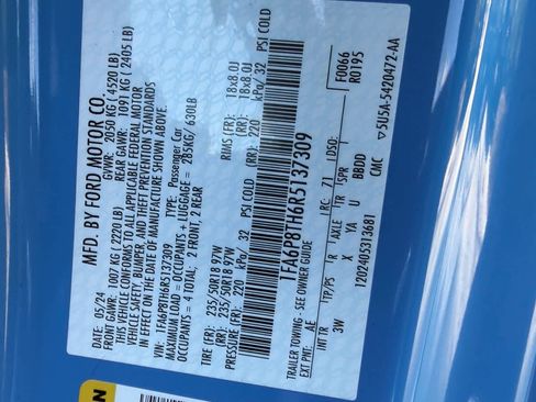 Used 2024 Ford Mustang Premium image 21