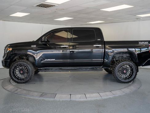 Used 2016 Toyota Tundra SR5 w/ SR5 Upgrade Package AWD/4WD image 4