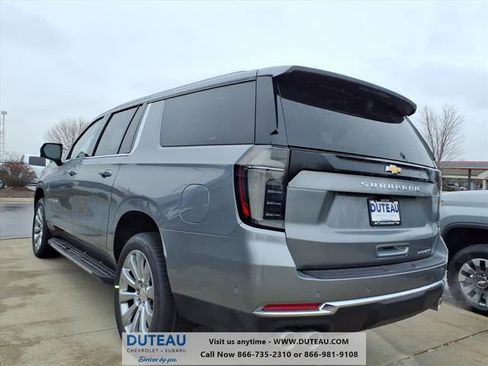 New 2026 Chevrolet Suburban Premier image 5