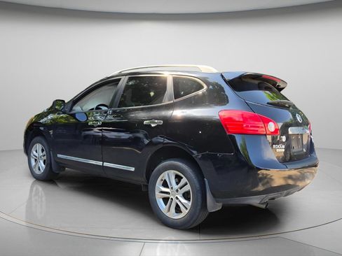 Used 2015 Nissan Rogue S w/ Convenience Package FWD image 4